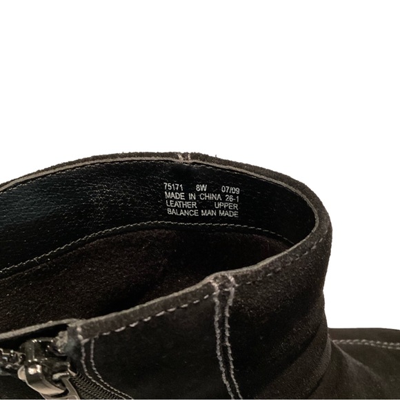 Clark’s Ashlyn Women’s Black Suede Leather Ankle Boot/Bootie Size 10M - Picture 10 of 10